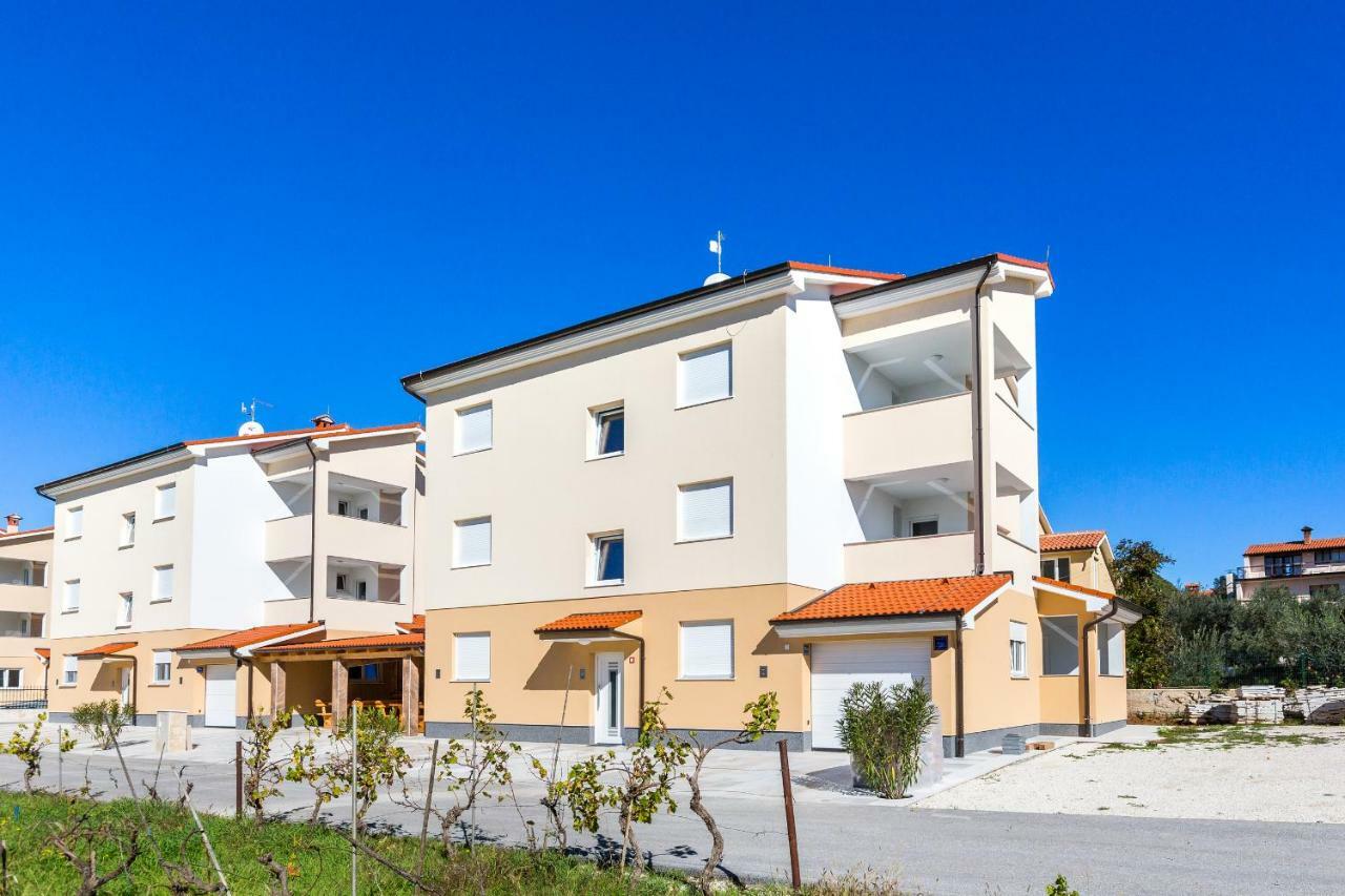 Dragan K3 Hotel Medulin Exterior photo